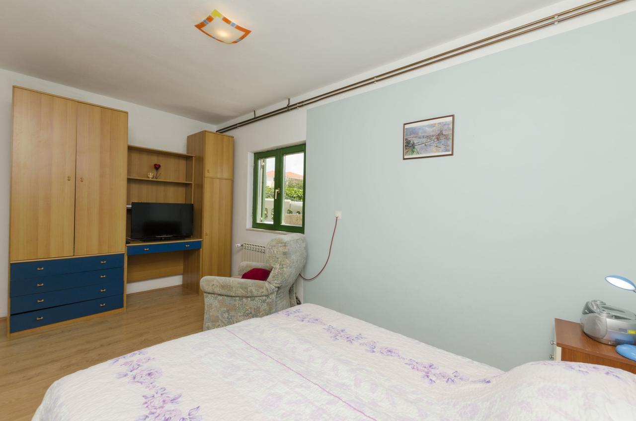Apartments Luka Rogoznica  Eksteriør billede