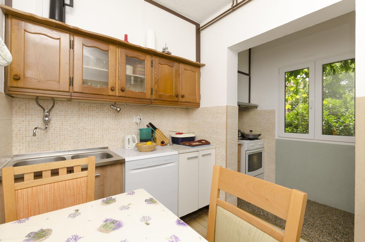 Apartments Luka Rogoznica  Eksteriør billede