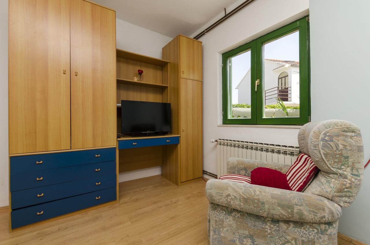 Apartments Luka Rogoznica  Eksteriør billede