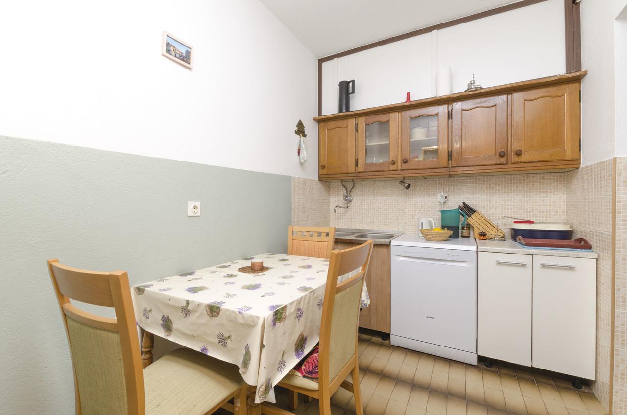Apartments Luka Rogoznica  Eksteriør billede