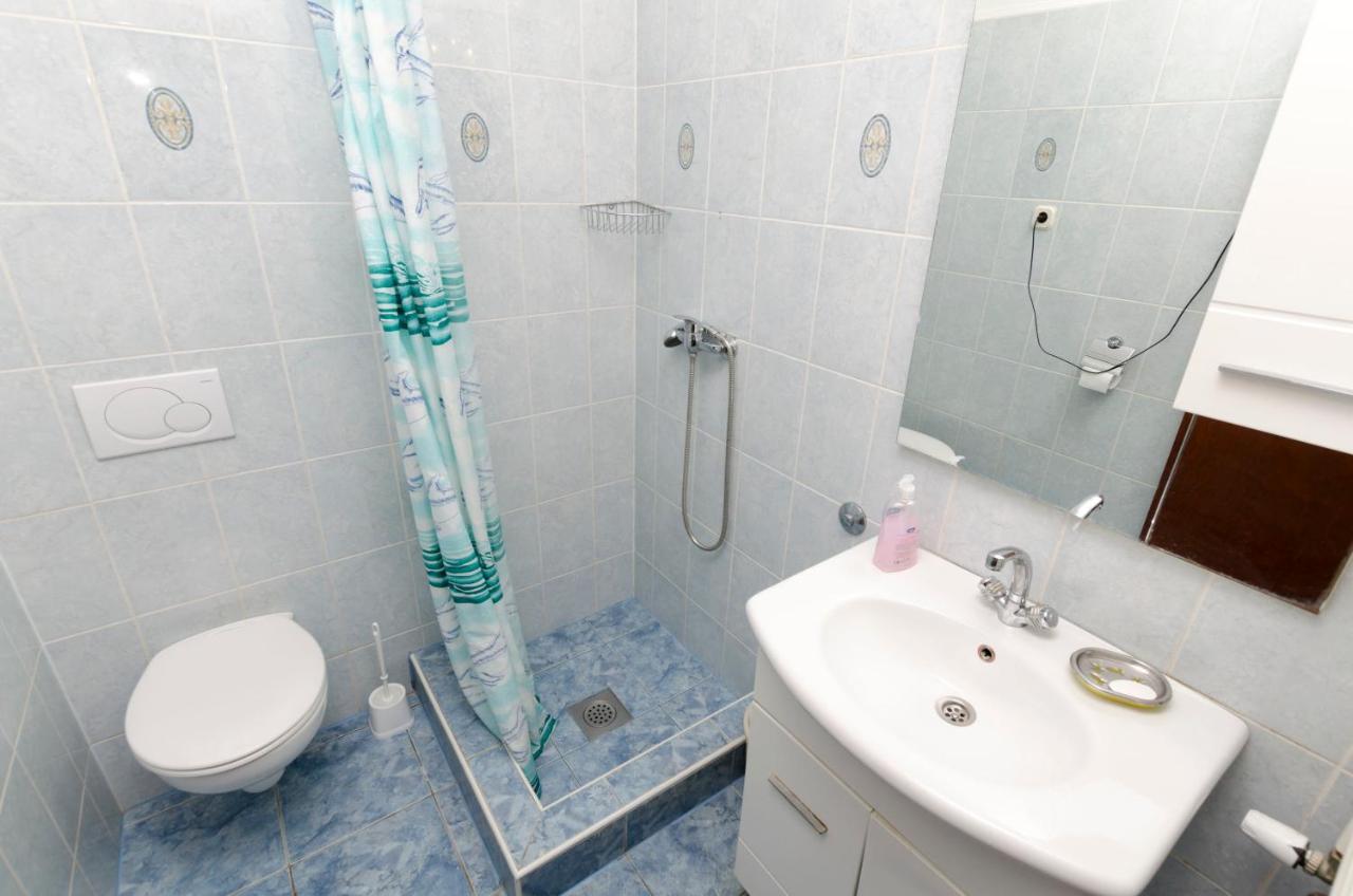 Apartments Luka Rogoznica  Eksteriør billede